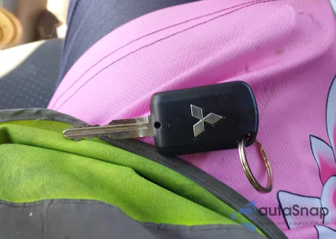 2018 Mitsubishi Mirage G4 Es z USA, uszkodzony, nr VIN ML32F3FJ6JHF02156